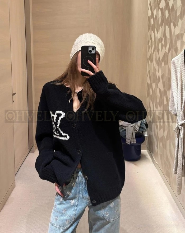 【 ZP 】LOUIS VUITTON 니트 스웨터 (매장가 302만원)