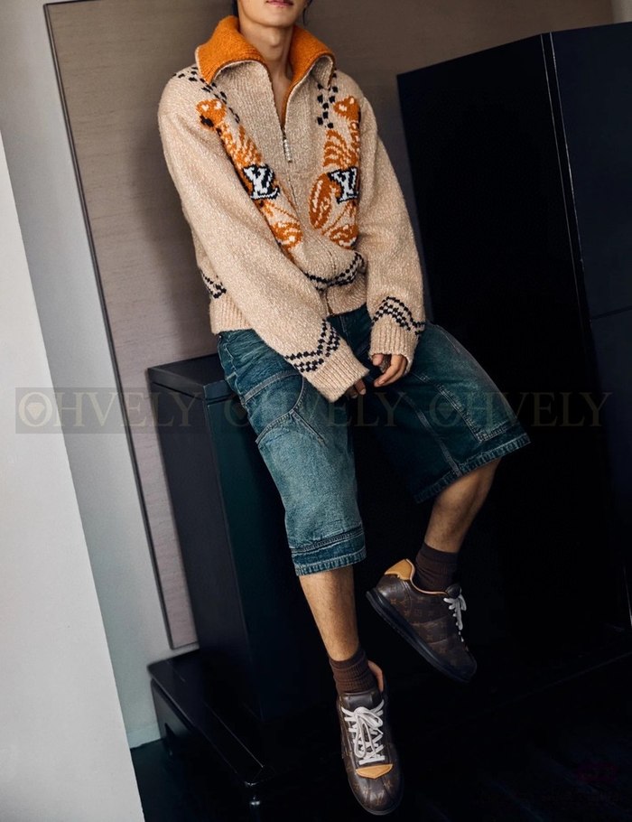 【 ZP 】LOUIS VUITTON 스웨터 아우터 (매장가 500만원)