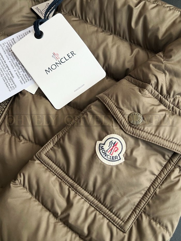 【 ZP 】MONCLER 패딩 (매장가 240만원)