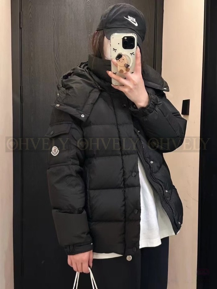 【 ZP 】MONCLER 패딩 (매장가 353만원)
