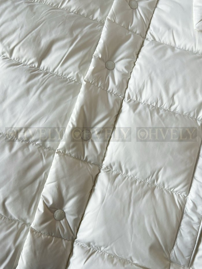 【 ZP 】MONCLER 패딩 (매장가 353만원)