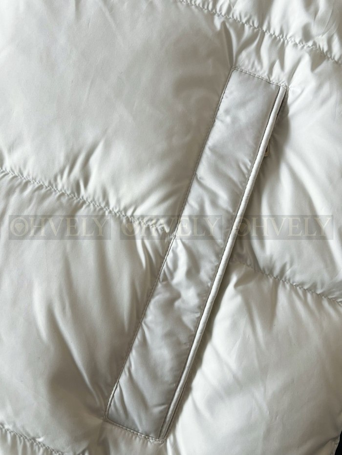 【 ZP 】MONCLER 패딩 (매장가 353만원)