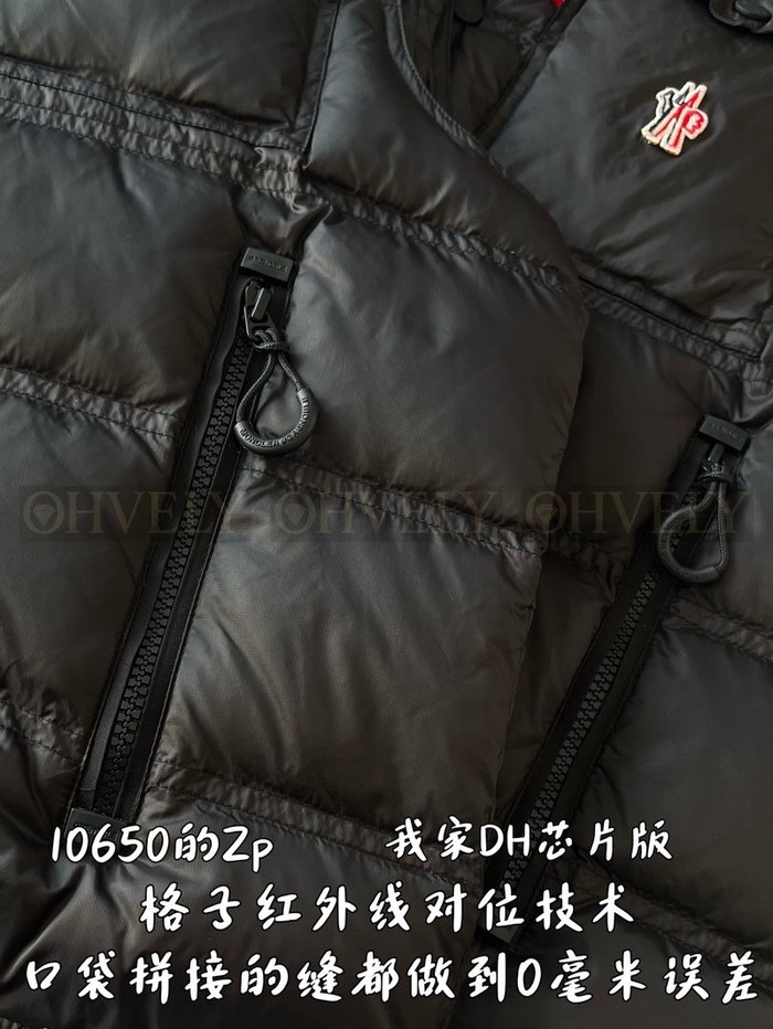 【 ZP 】MONCLER 패딩 조끼 (매장가 276만원)