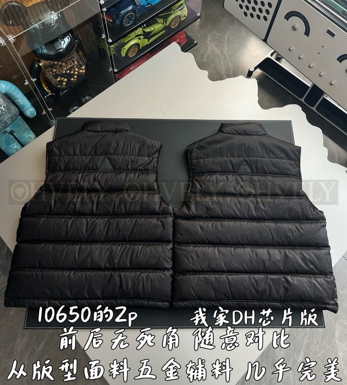 【 ZP 】MONCLER 패딩 조끼 (매장가 276만원)