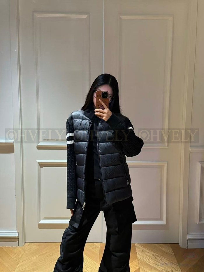 【 ZP 】MONCLER 패딩 아우터 (매장가 240만원)