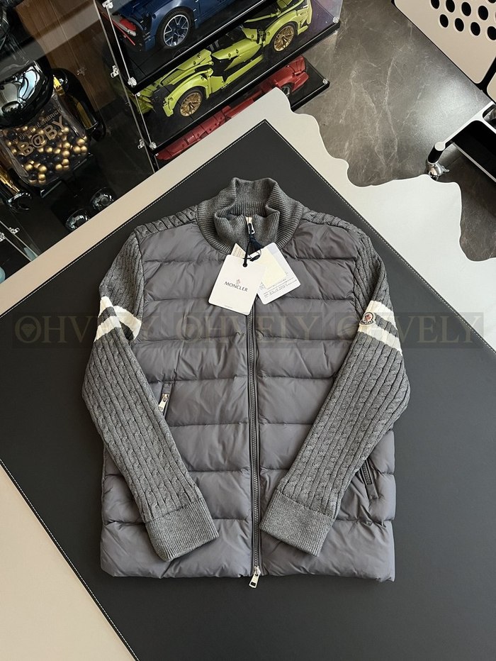 【 ZP 】MONCLER 패딩 아우터 (매장가 240만원)