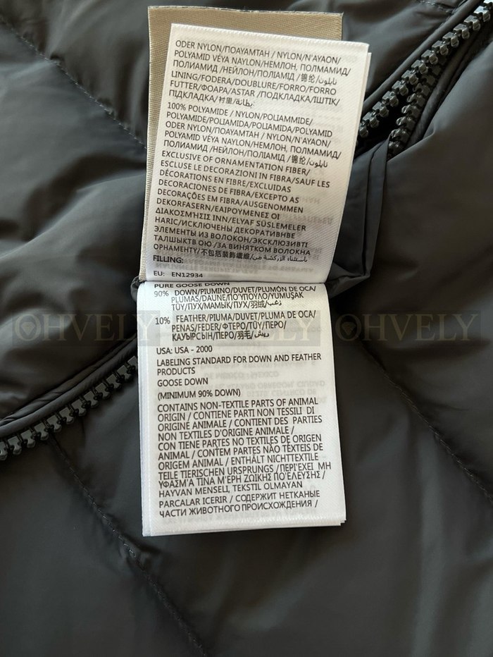 【 ZP 】MONCLER 패딩 아우터 (매장가 240만원)