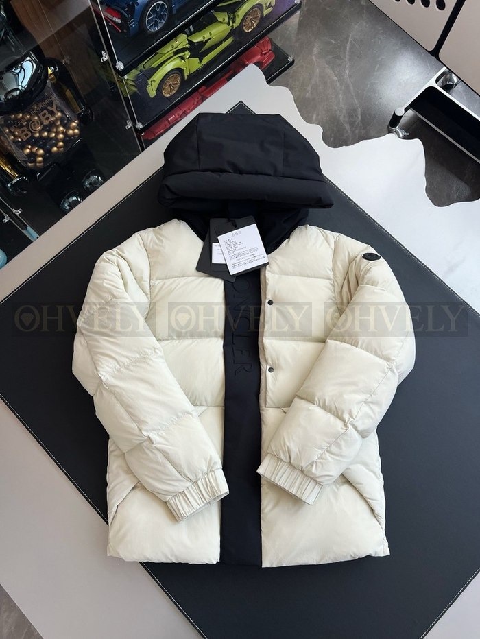 【 ZP 】MONCLER 패딩 (매장가 356만원)