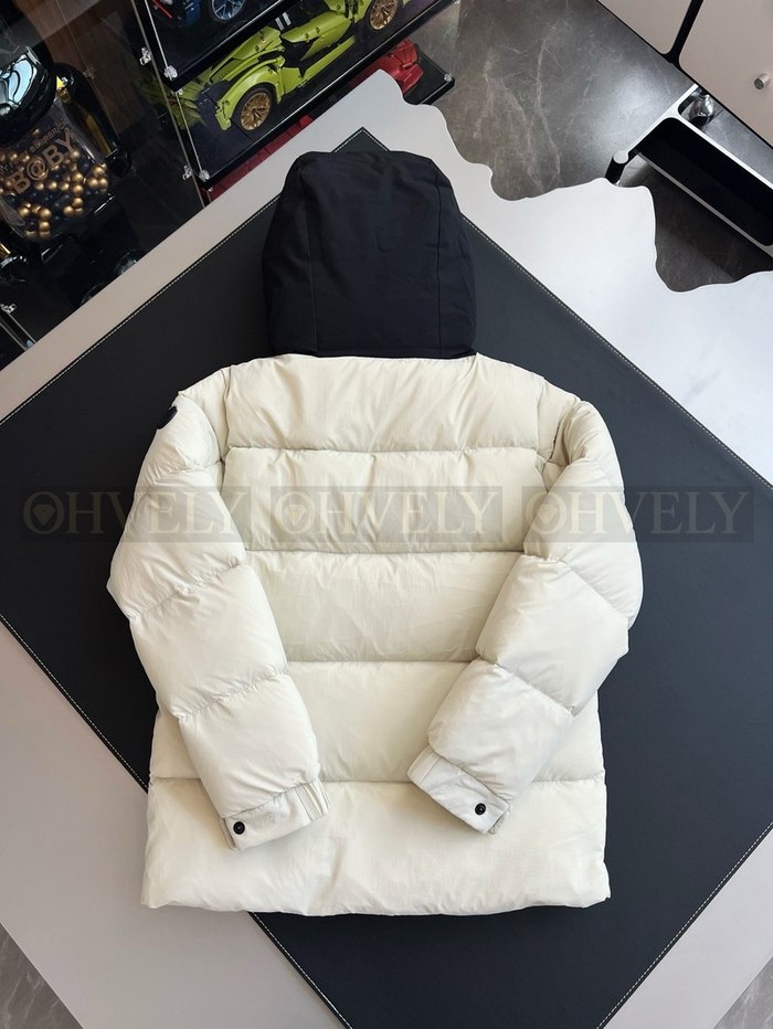 【 ZP 】MONCLER 패딩 (매장가 356만원)