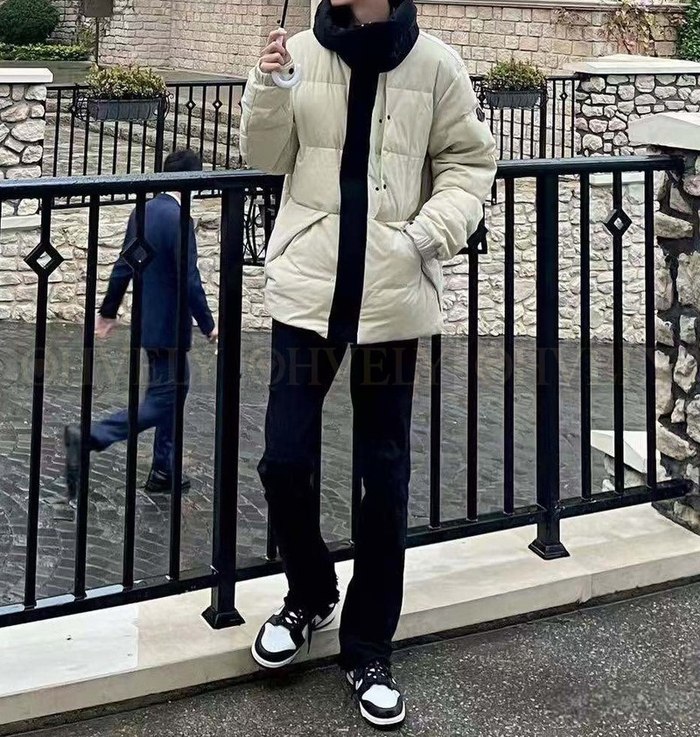 【 ZP 】MONCLER 패딩 (매장가 356만원)