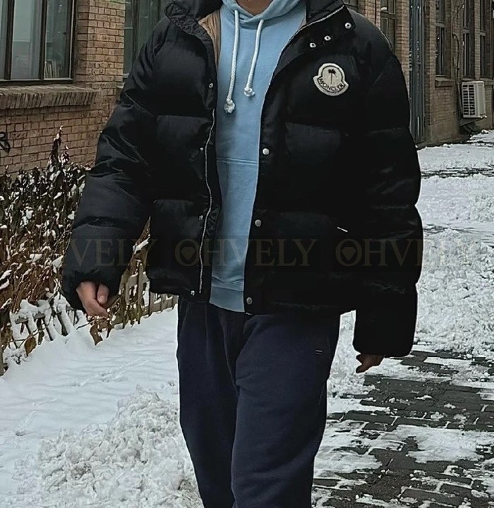 【 ZP 】MONCLER 패딩 (매장가 292만원)