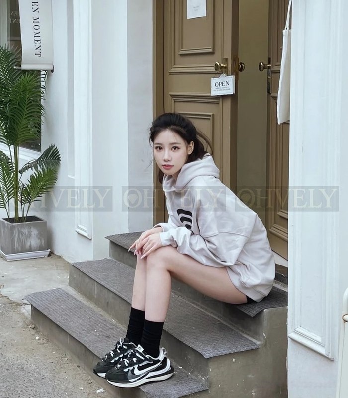 【 ZP 】BALENCIAGA 후드 맨투맨 (매장가 172만원)