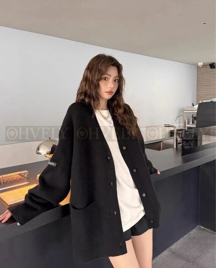 【 ZP 】BALENCIAGA 가디건 (매장가 240만원)