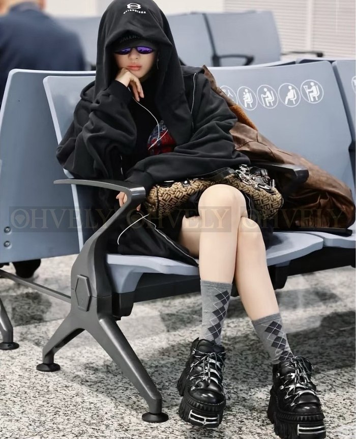 【 ZP 】BALENCIAGA 집업 후드 (매장가 476만원)