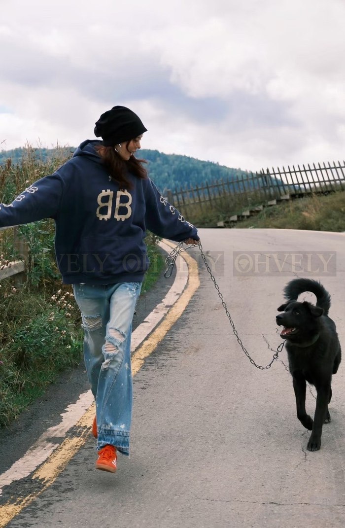 【 ZP 】BALENCIAGA 후드 맨투맨 (매장가 232만원)