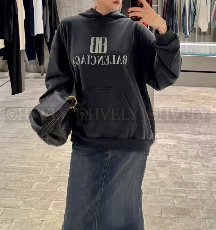 【 ZP 】BALENCIAGA 후드 맨투맨 (매장가 164만원)