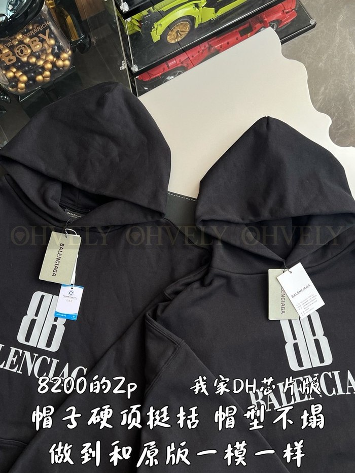 【 ZP 】BALENCIAGA 후드 맨투맨 (매장가 164만원)