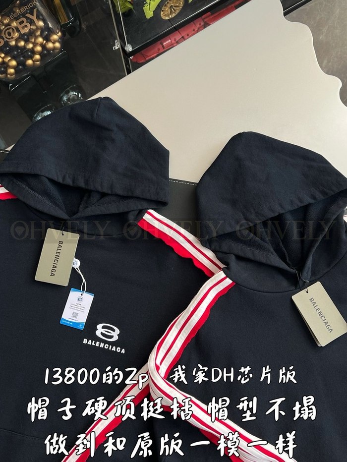 【 ZP 】BALENCIAGA 후드 맨투맨 (매장가 276만원)