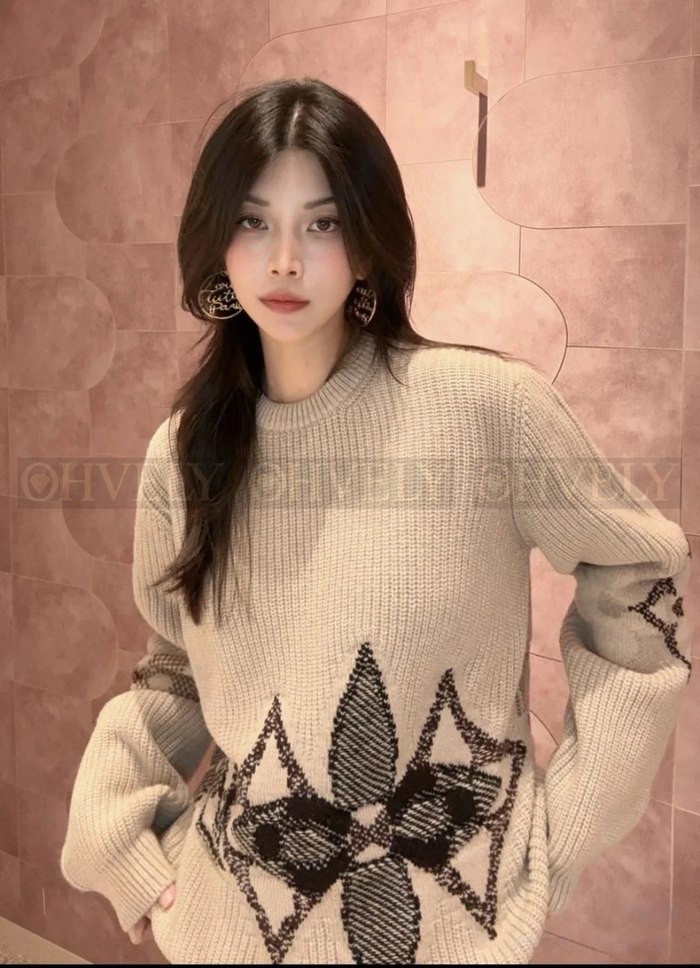 【 ZP 】LOUIS VUITTON 니트 (매장가 264만원)