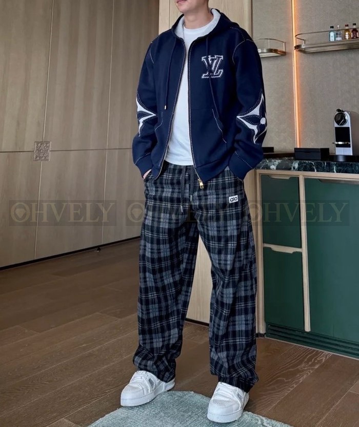 【 ZP 】LOUIS VUITTON 집업 후드 (매장가 378만원)