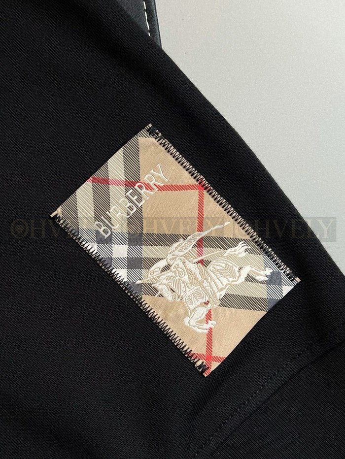 【 ZP 】Burberry 코튼 스웨트셔츠 (매장가 119만원)