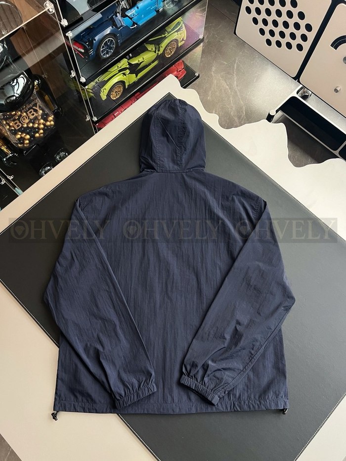 【 ZP 】Burberry 나일론 네이비 후드 자켓 (매장가 175만원)