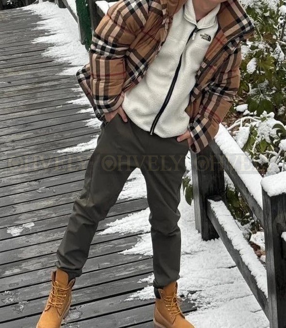 【 ZP 】Burberry 체크 다운 패딩 (매장가 296만원)