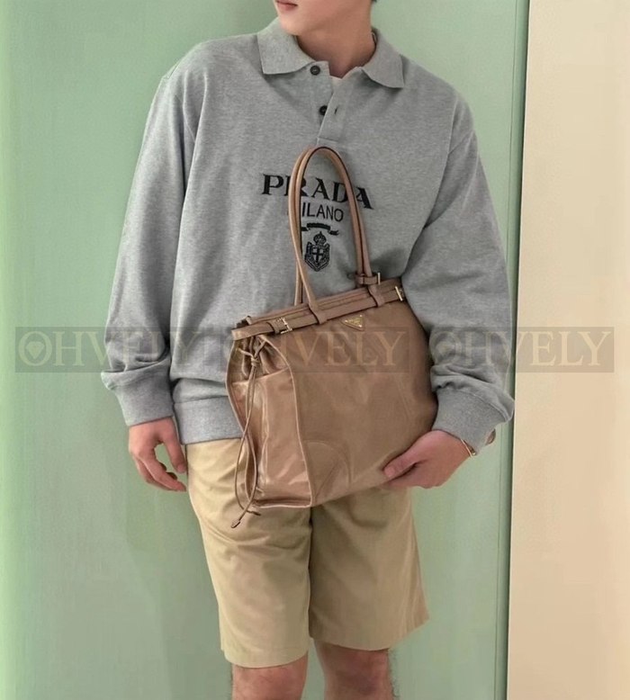 【 ZP 】Prada 셔츠 (매장가 322만원)