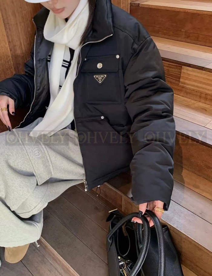 【 ZP 】Prada 패딩 (매장가 466만원)
