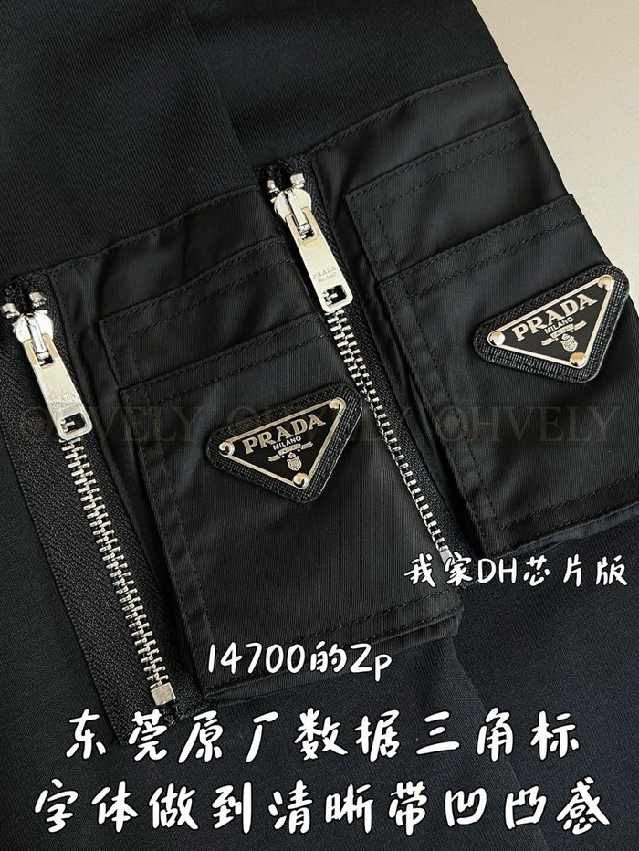 【 ZP 】Prada 맨투맨 (294만원)