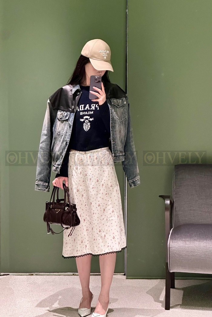 【 ZP 】Prada 청자켓 (매장가 588만원)