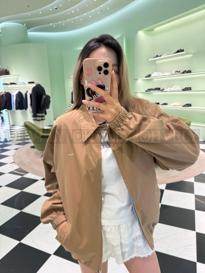 【 ZP 】Prada 바람막이 자켓 (매장가 386만원)