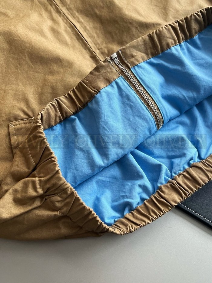 【 ZP 】Prada 바람막이 자켓 (매장가 386만원)