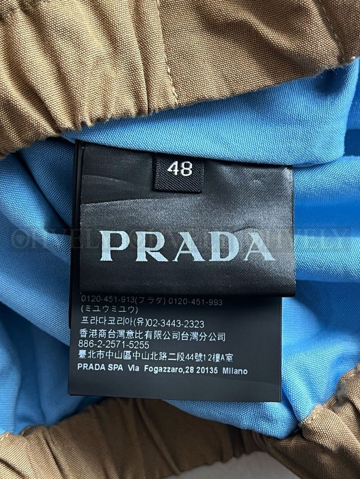 【 ZP 】Prada 바람막이 자켓 (매장가 386만원)