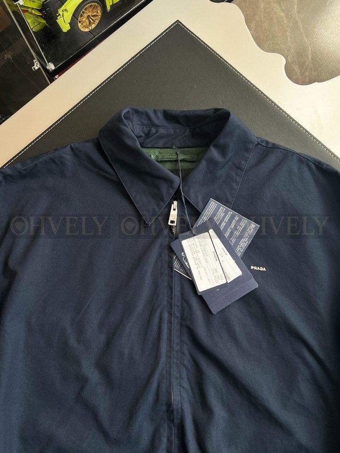 【 ZP 】Prada 자켓 (매장가 386만원)