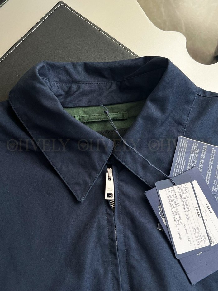 【 ZP 】Prada 자켓 (매장가 386만원)