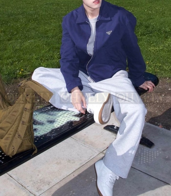 【 ZP 】Prada 집업 자켓 (매장가 284만원)