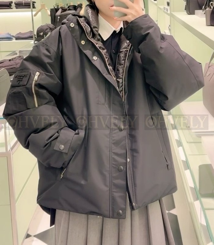 【 ZP 】Prada 점퍼 (매장가 598만원)