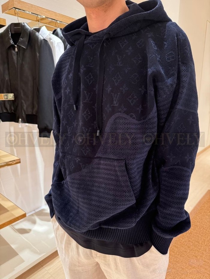 【 ZP 】LOUIS VUITTON 후드 맨투맨 (매장가 340만원)