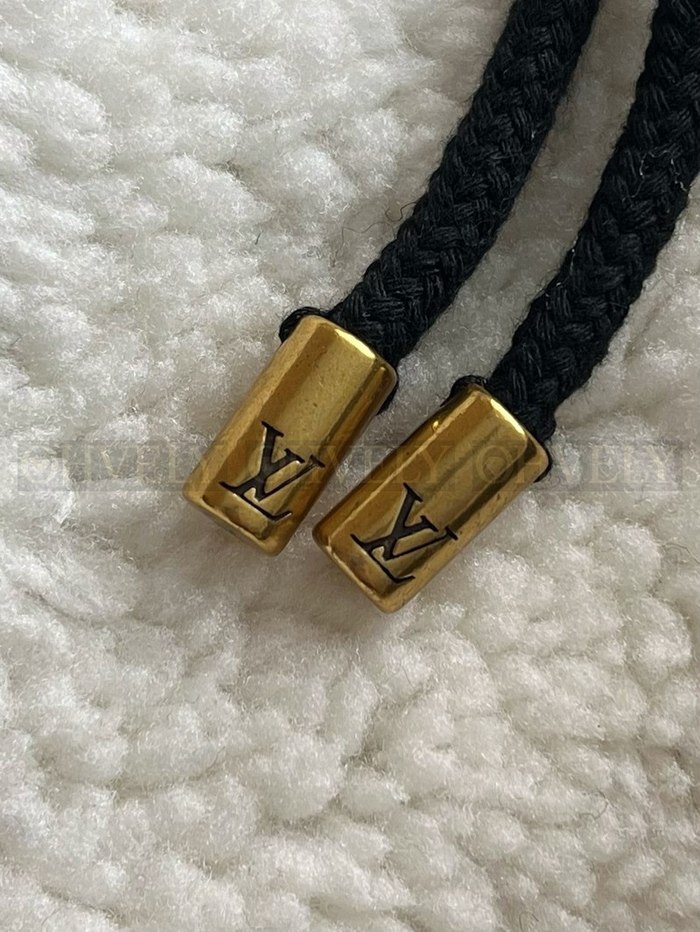 【 ZP 】LOUIS VUITTON 후드 조끼 (매장가 302만원)