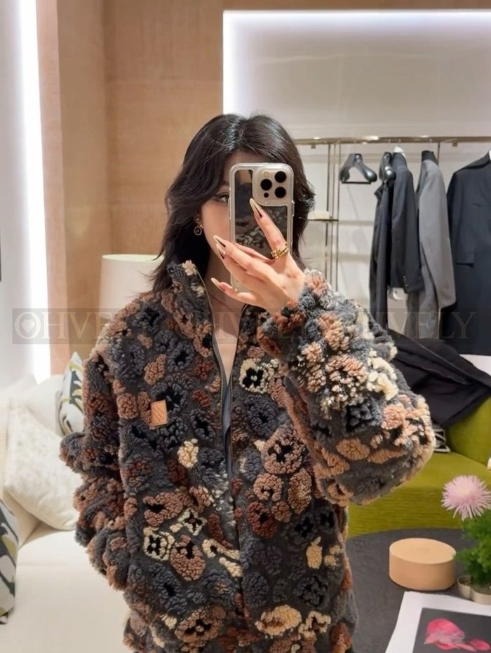 【 ZP 】LOUIS VUITTON 자켓 (매장가 444만원)