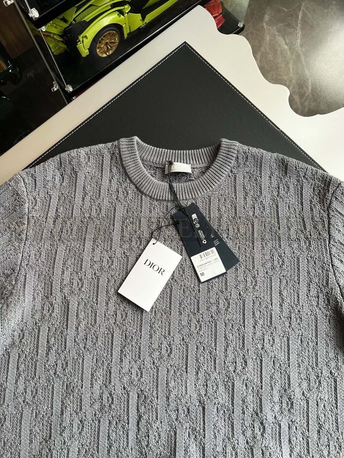 【 ZP 】DIOR 스웨터 (매장가 380만원)