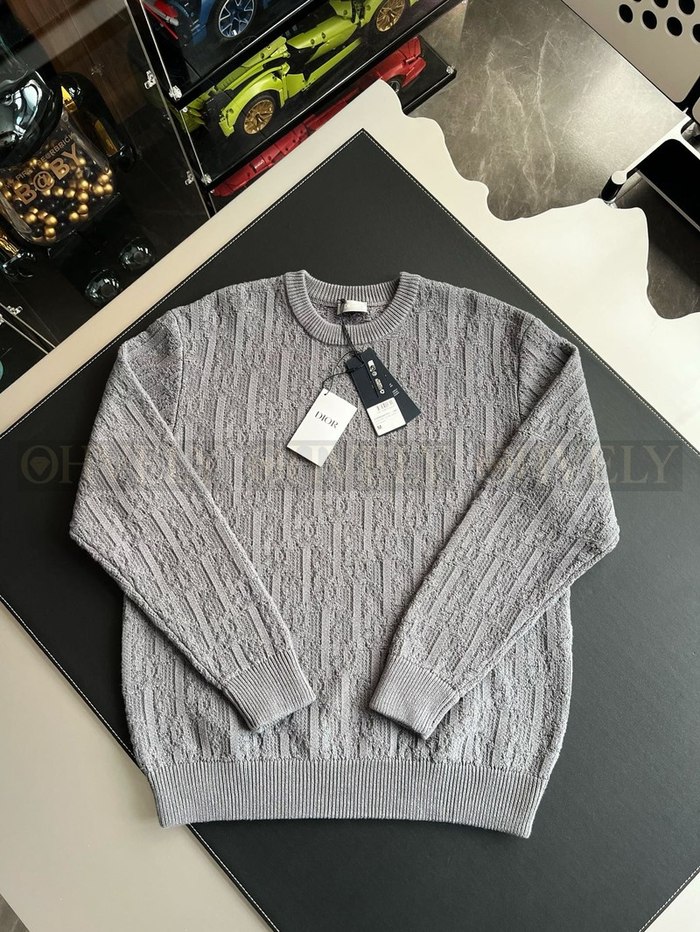 【 ZP 】DIOR 스웨터 (매장가 380만원)