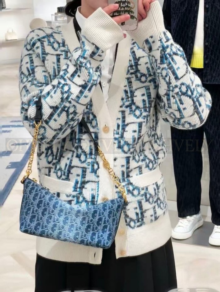 【 ZP 】DIOR 스웨터 가디건 (매장가 310만원)