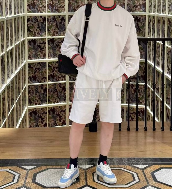 【 ZP 】GUCCI 맨투맨 (매장가 204만원)