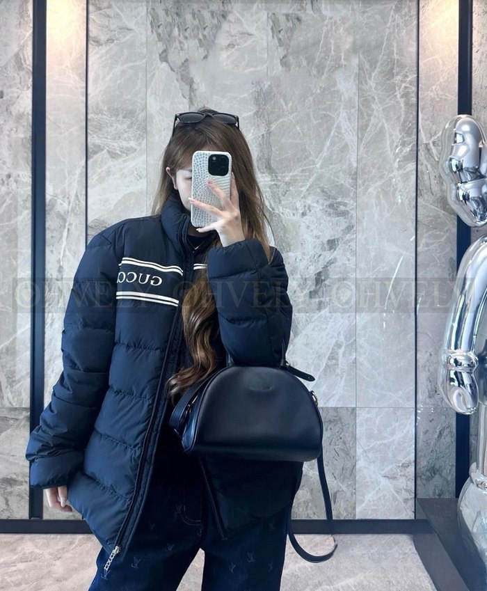 【 ZP 】GUCCI 다운 패딩 (매장가 384만원)