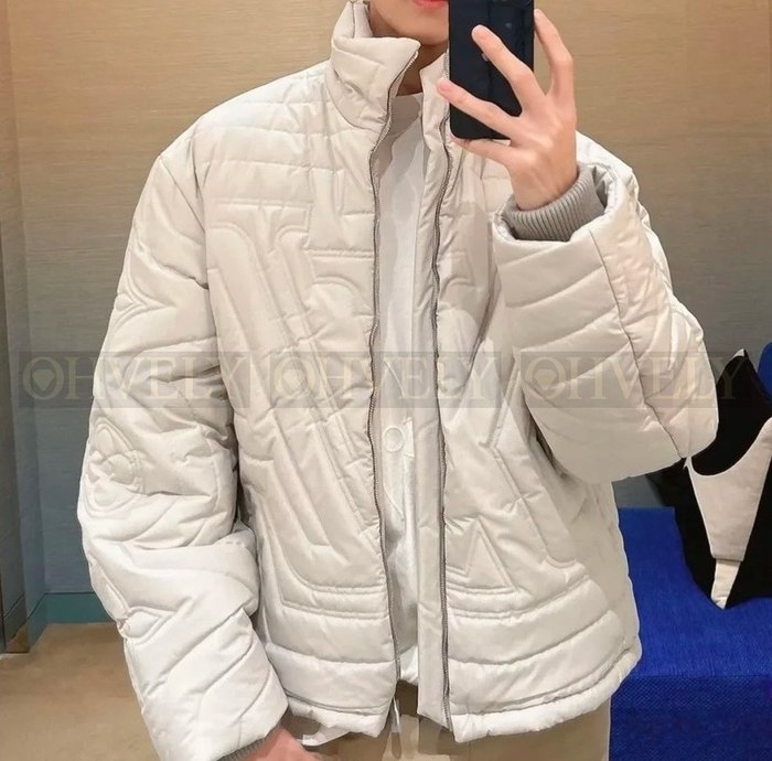 【 ZP 】LOUIS VUITTON 다운 패딩 (매장가 582만원)