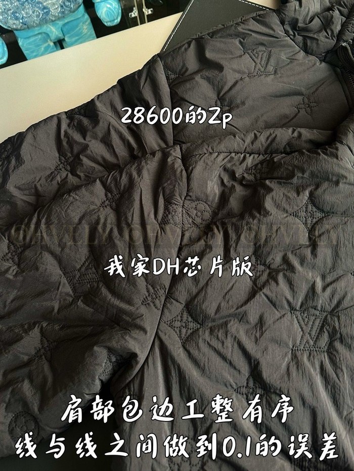 【 ZP 】LOUIS VUITTON 패딩 자켓 (매장가 572만원)