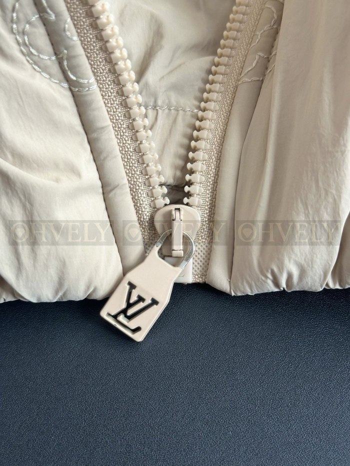 【 ZP 】LOUIS VUITTON 패딩 자켓 (매장가 572만원)