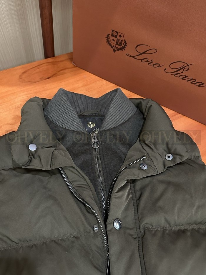 【 ZP 】LoroPiana 패딩 조끼 (매장가 760만원)